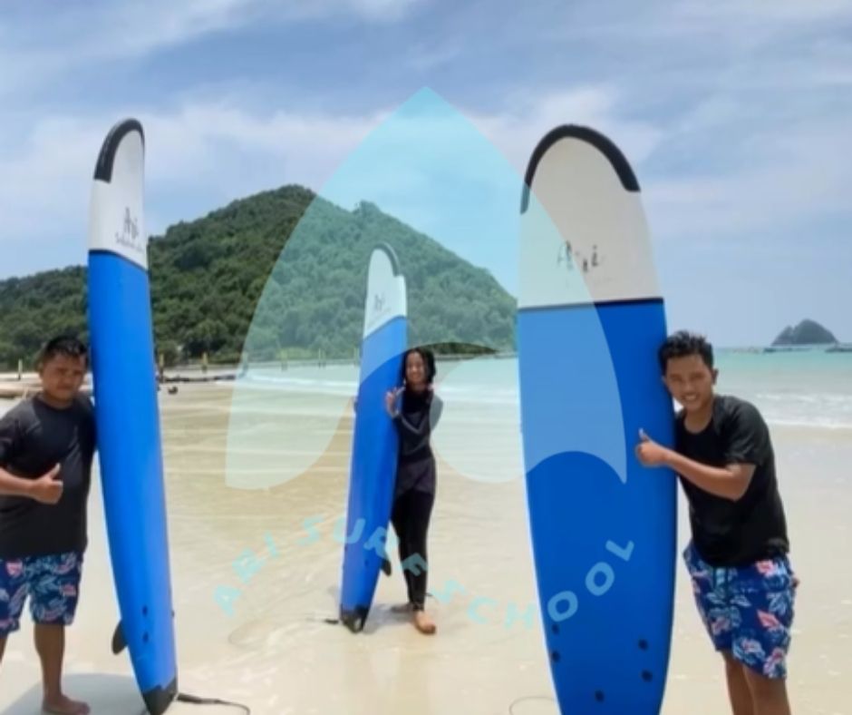 Gallery Ari Surf School