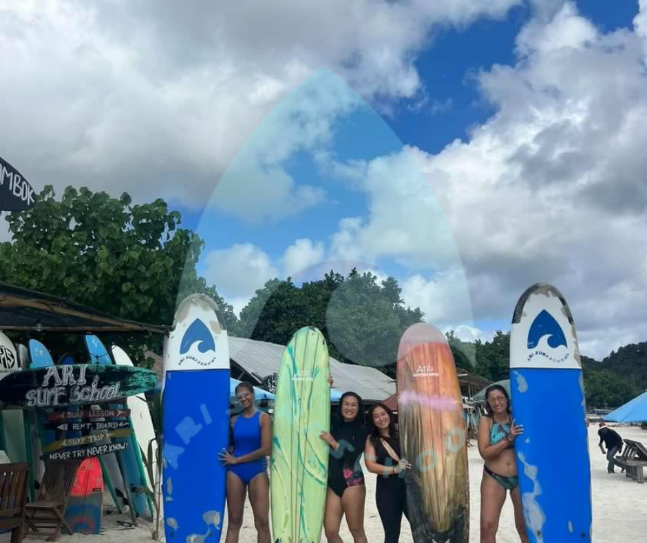 Ari Surf School